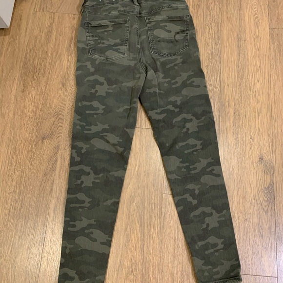American Eagle stretch camo jeans - Picture 3 of 6